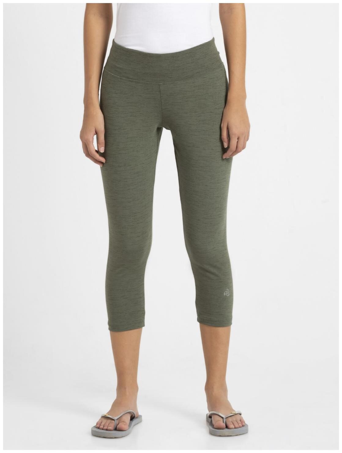 

Jockey Women Solid Regular capri - Green