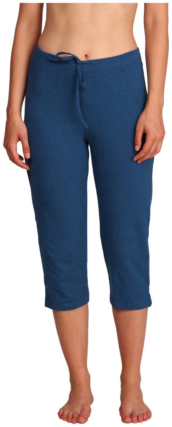 

Jockey Women Solid Regular capri - Blue