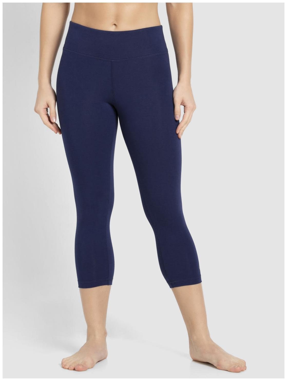 

Jockey Women Solid Regular capri - Blue