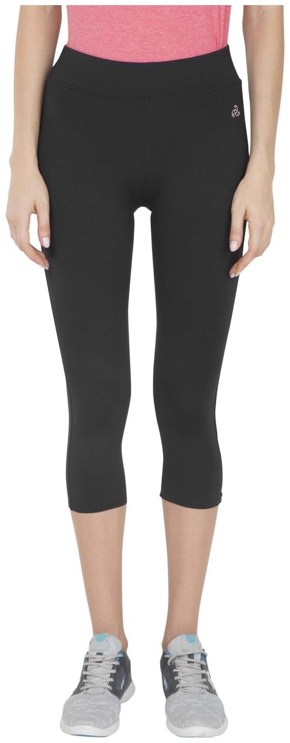 

Jockey Women Solid Regular capri - Black