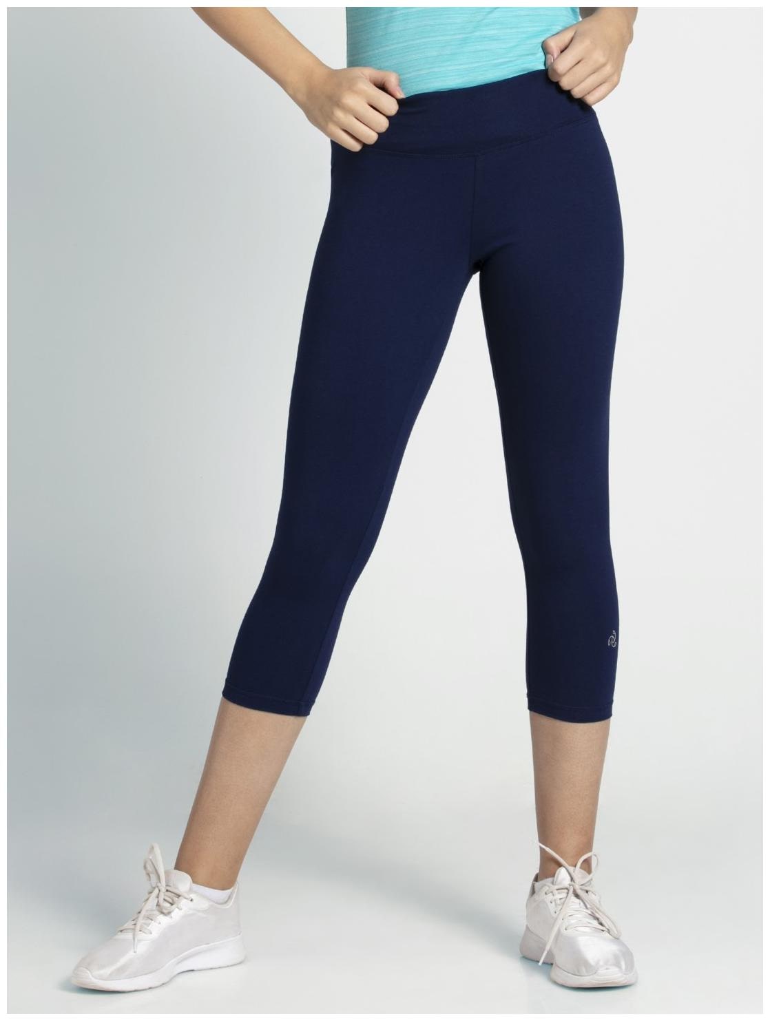 

Jockey Women Solid Regular capri - Blue