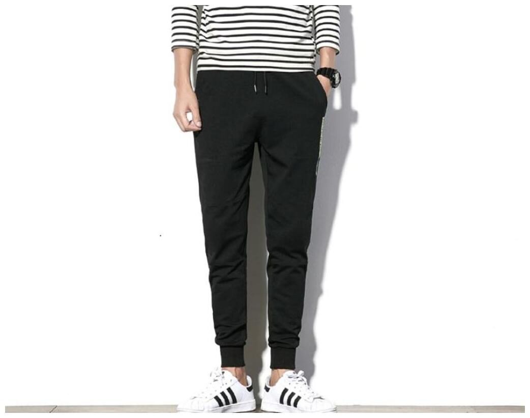 

JOGGERS PARK Men Black Solid Slim fit Joggers