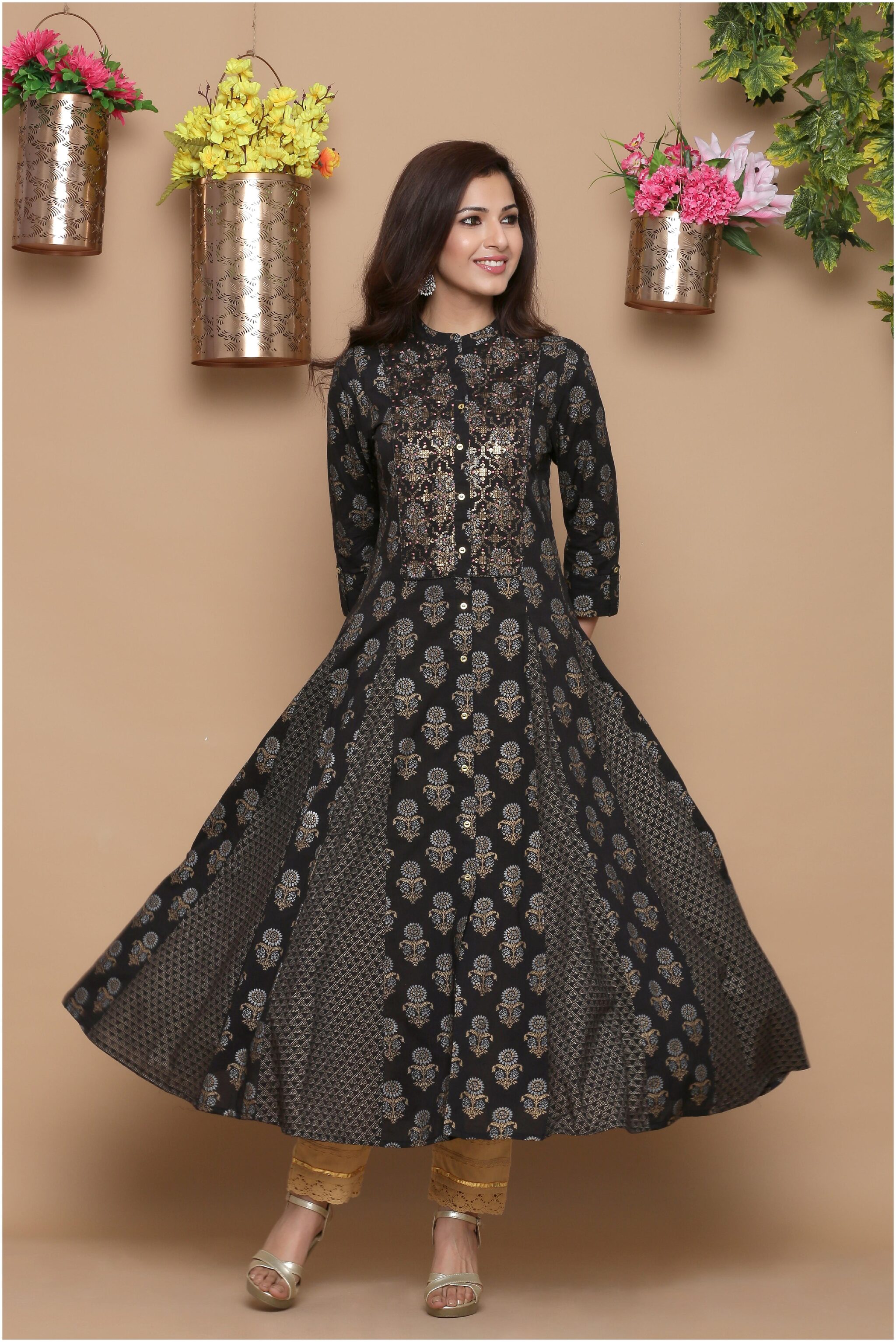 

Juniper Women Black Embroidered Fit and Flare Kurta