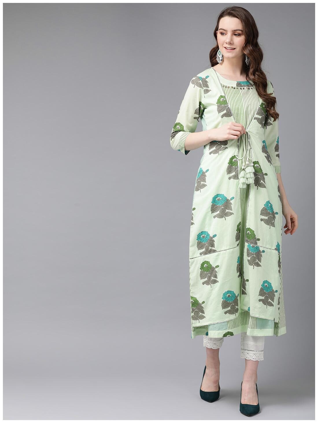 

Juniper Cotton Boat Neck 3 4th Sleeves Floral Green Kurta For Women