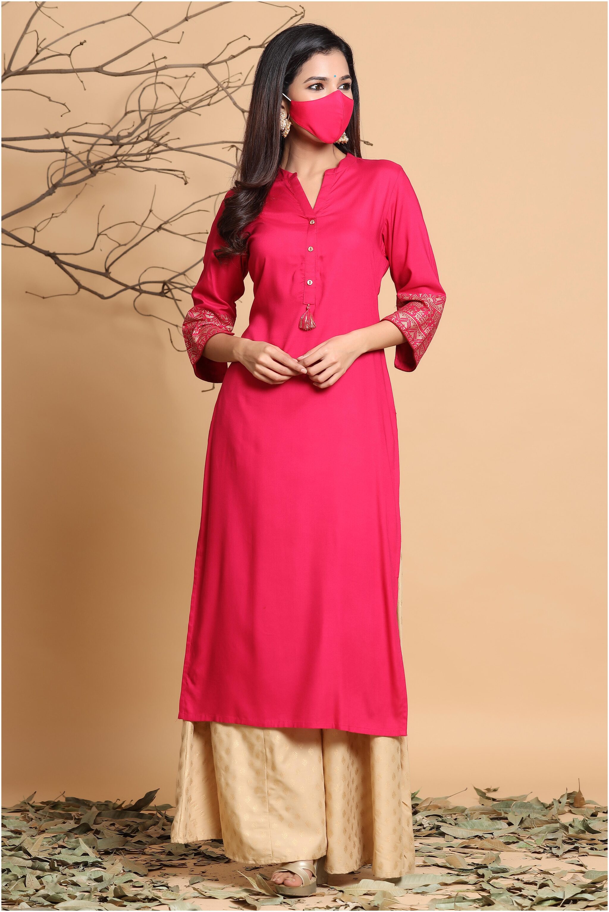 

Juniper Women Fuschia Solid Straight Kurta