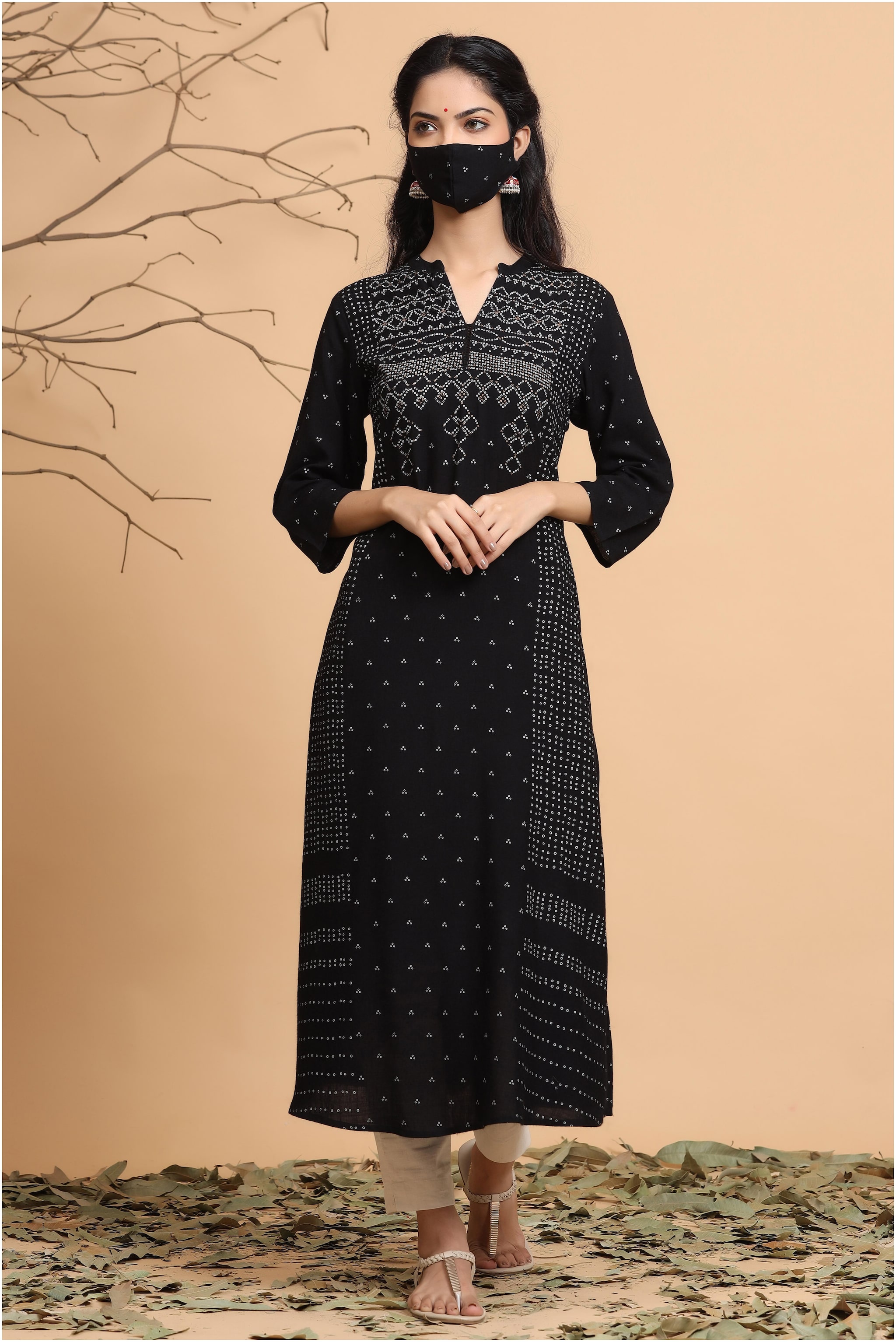 

Juniper Rayon Black Bandhani Kurta For Women