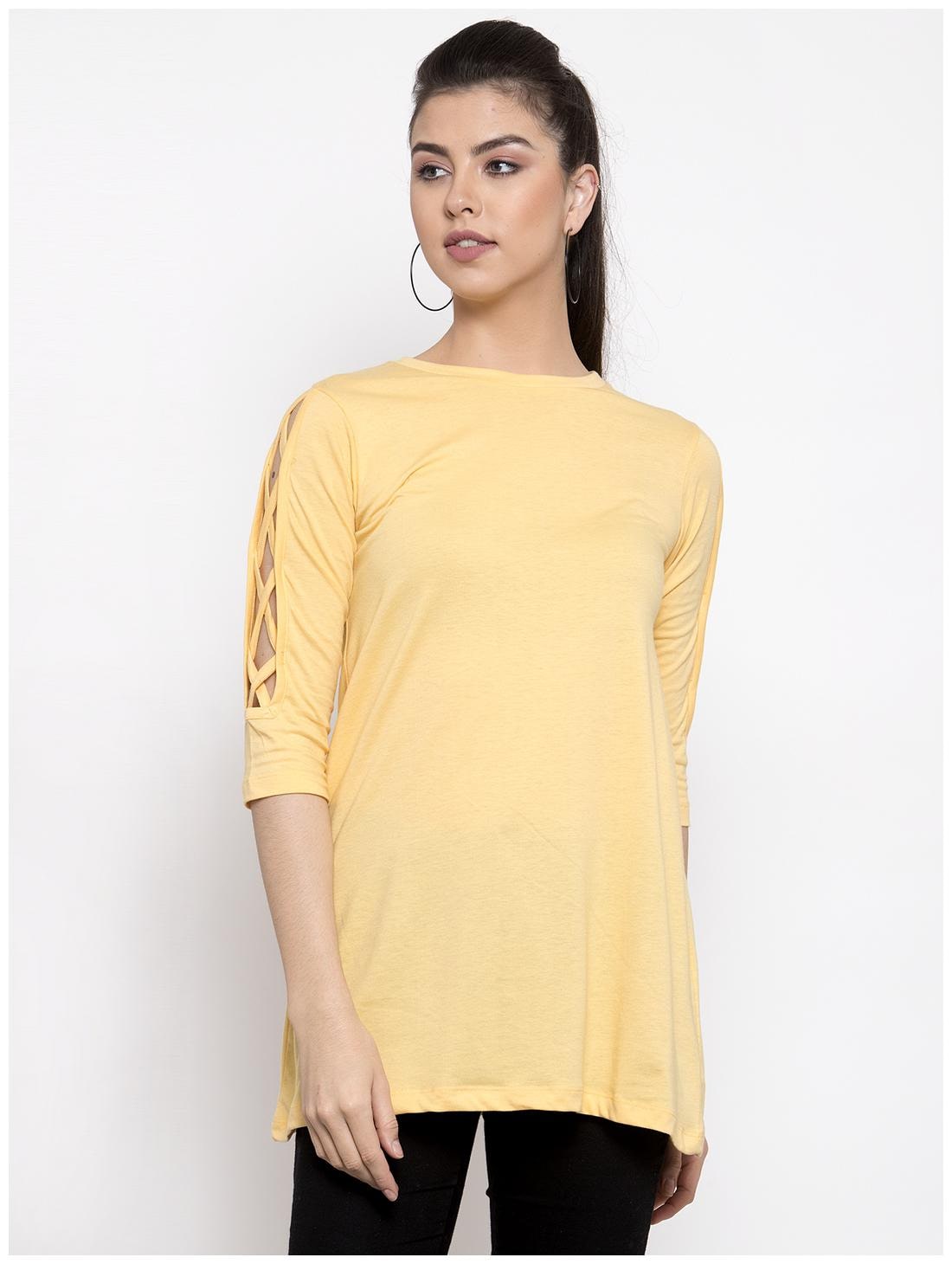 

Kalt Women Solid Regular tunic - Yellow