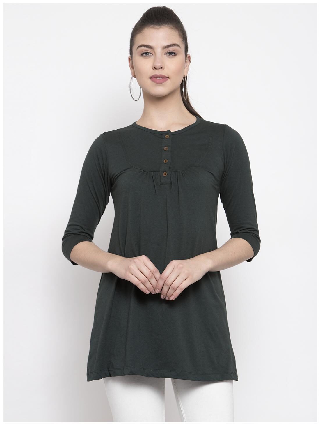 

Kalt Women Solid Regular tunic - Green