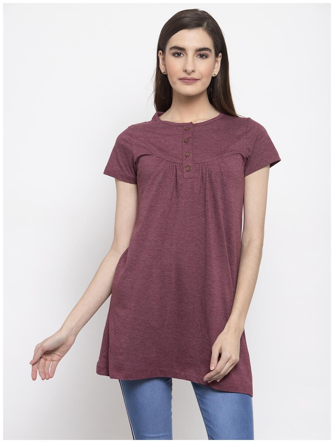 

Kalt Women Solid Regular tunic - Maroon