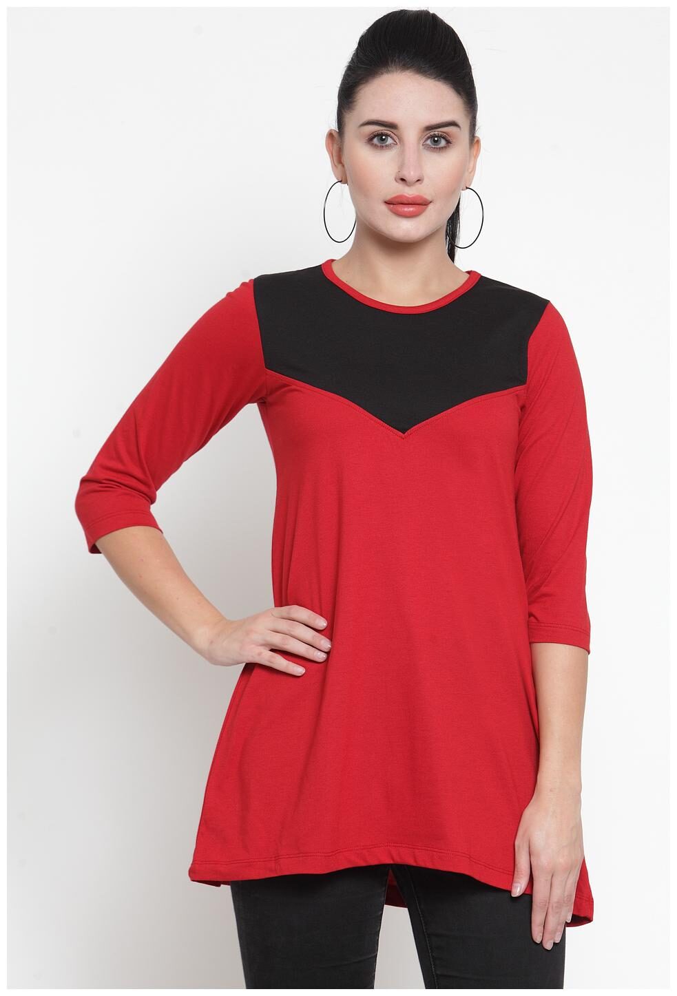 

Kalt Women Solid Regular tunic - Black Red