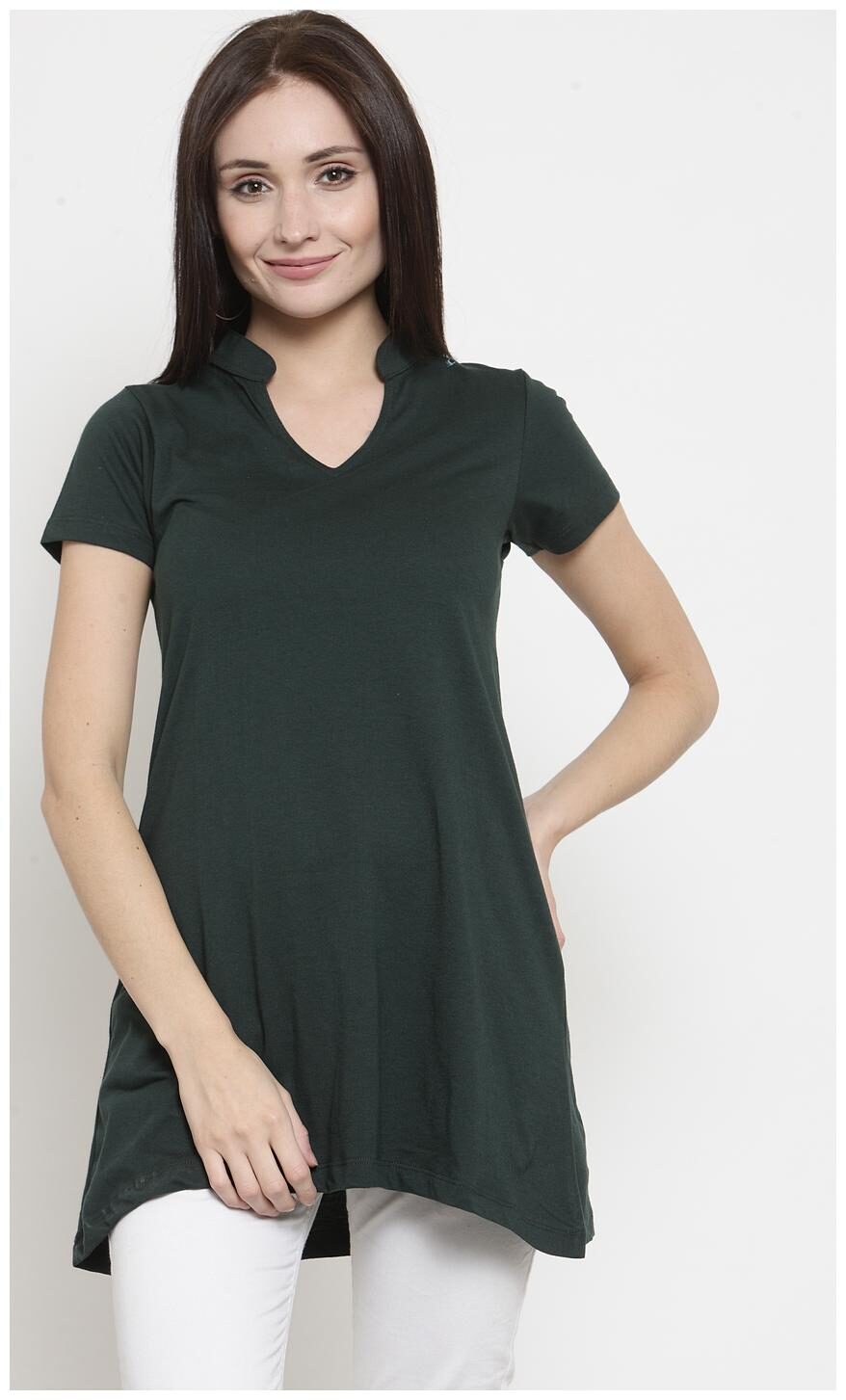 

Kalt Women Solid Regular tunic - Green