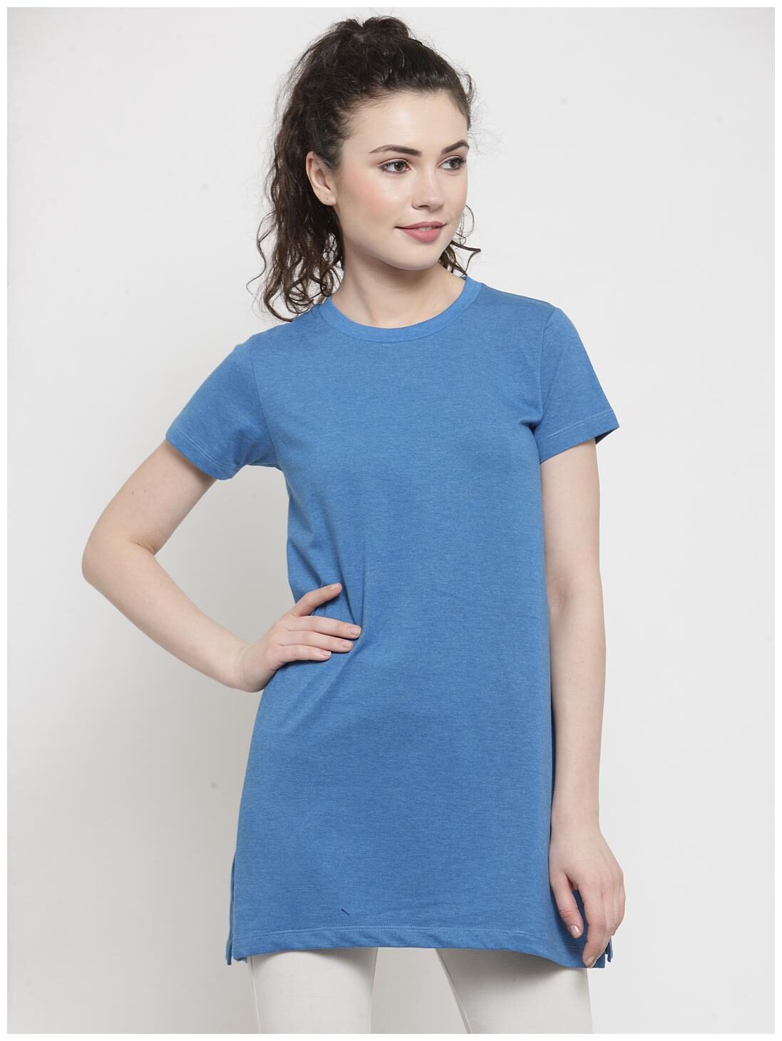 

Kalt Women Solid Regular tunic - Blue