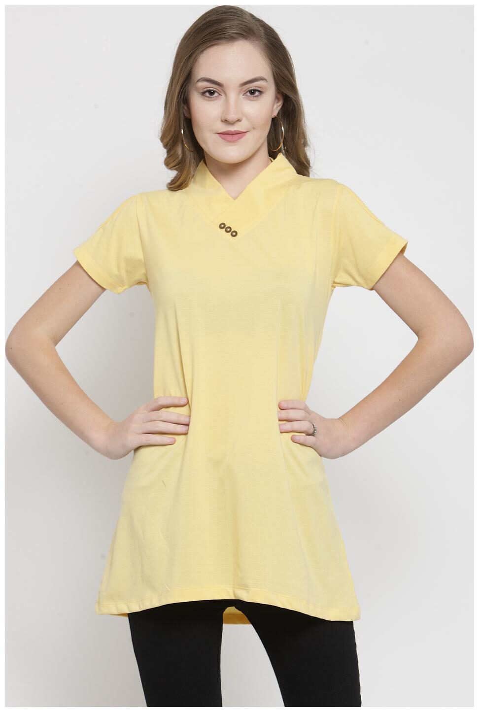 

Kalt Women Solid Regular tunic - Yellow