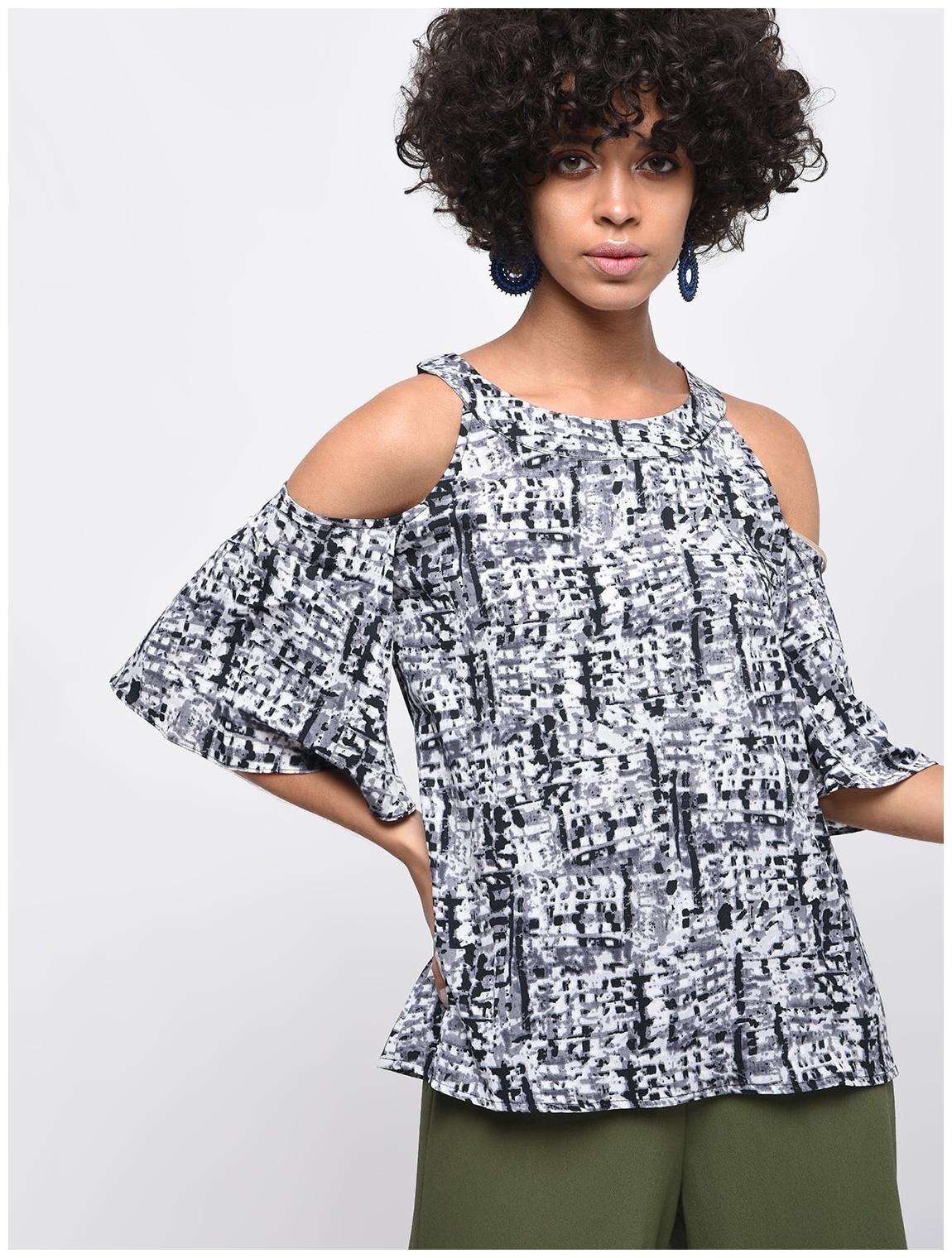 

Kapoor Brother s Women Crepe Printed Tank Top Black White