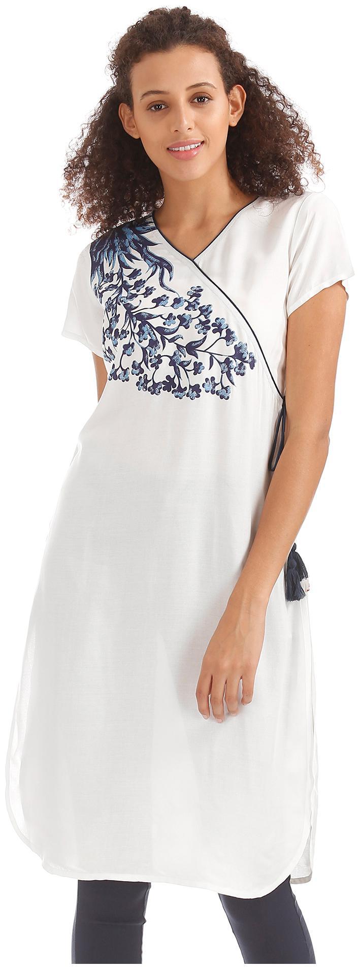 

Karigari Women White Printed Assymetrical Kurta
