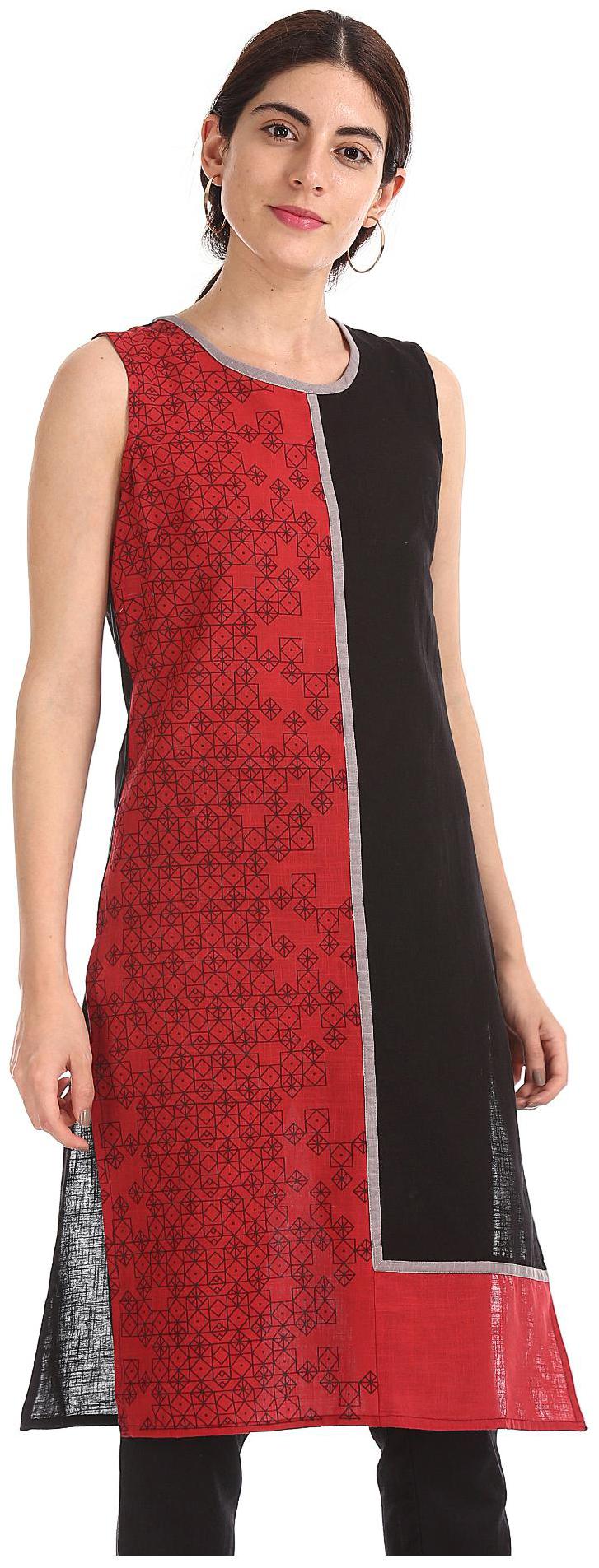 

Karigari Women Black Printed Straight Kurta