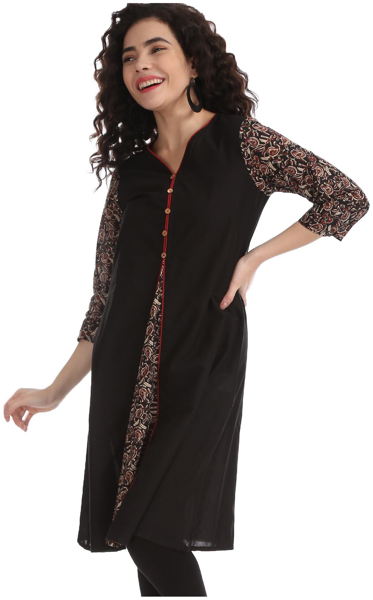 

Karigari Women Black Printed Straight Kurta
