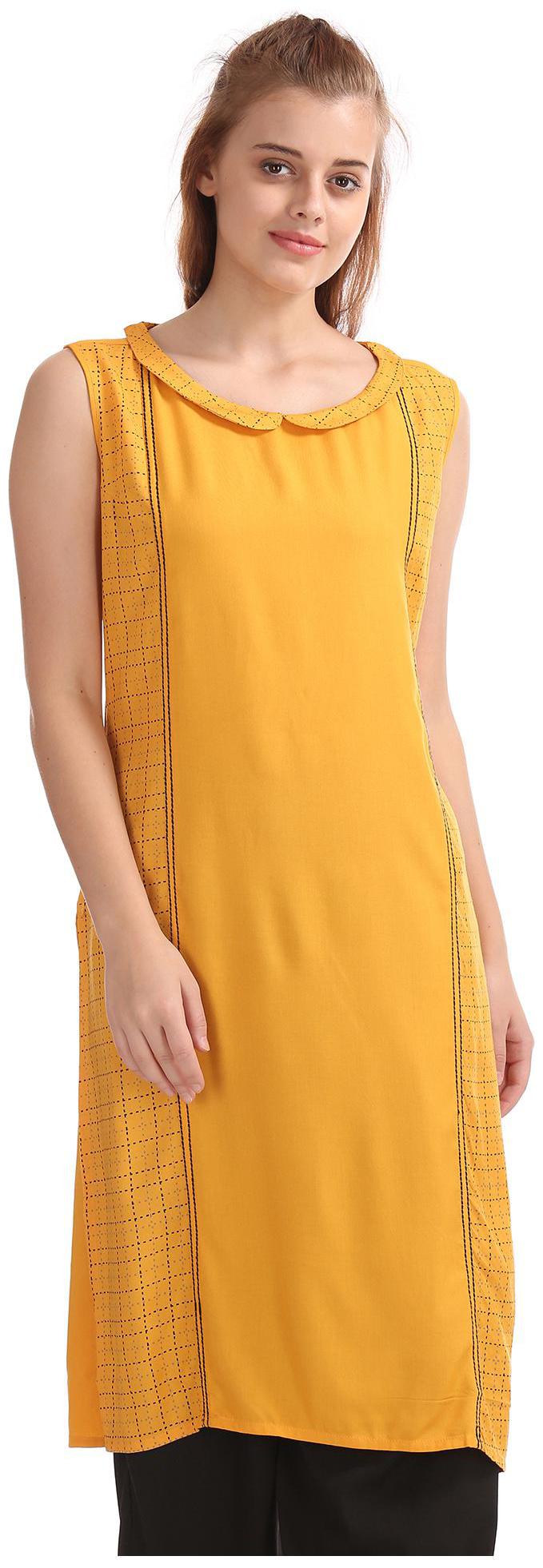 

Karigari Women Yellow Printed Straight Kurta
