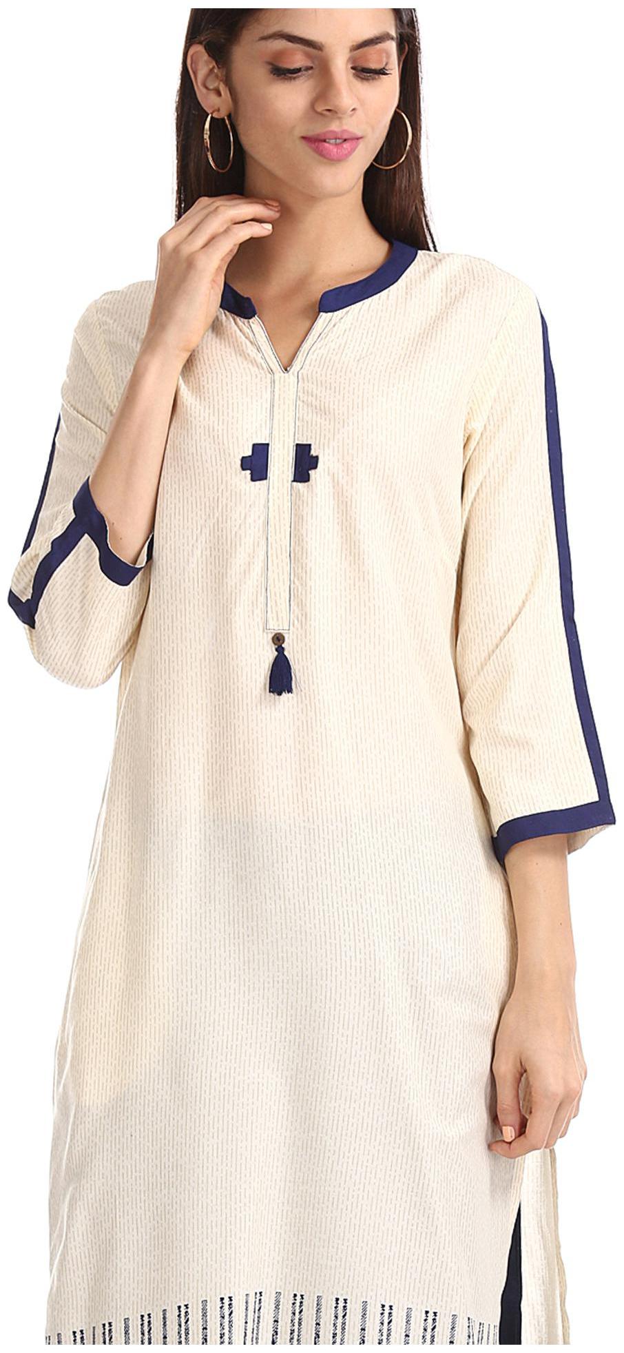 

Karigari Women White Printed Straight Kurta