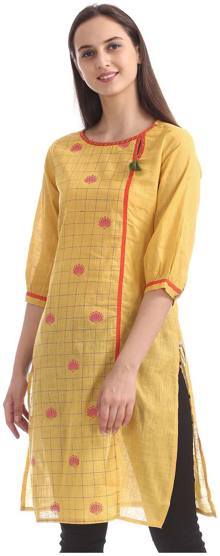 

Karigari Women Yellow Printed Straight Kurta