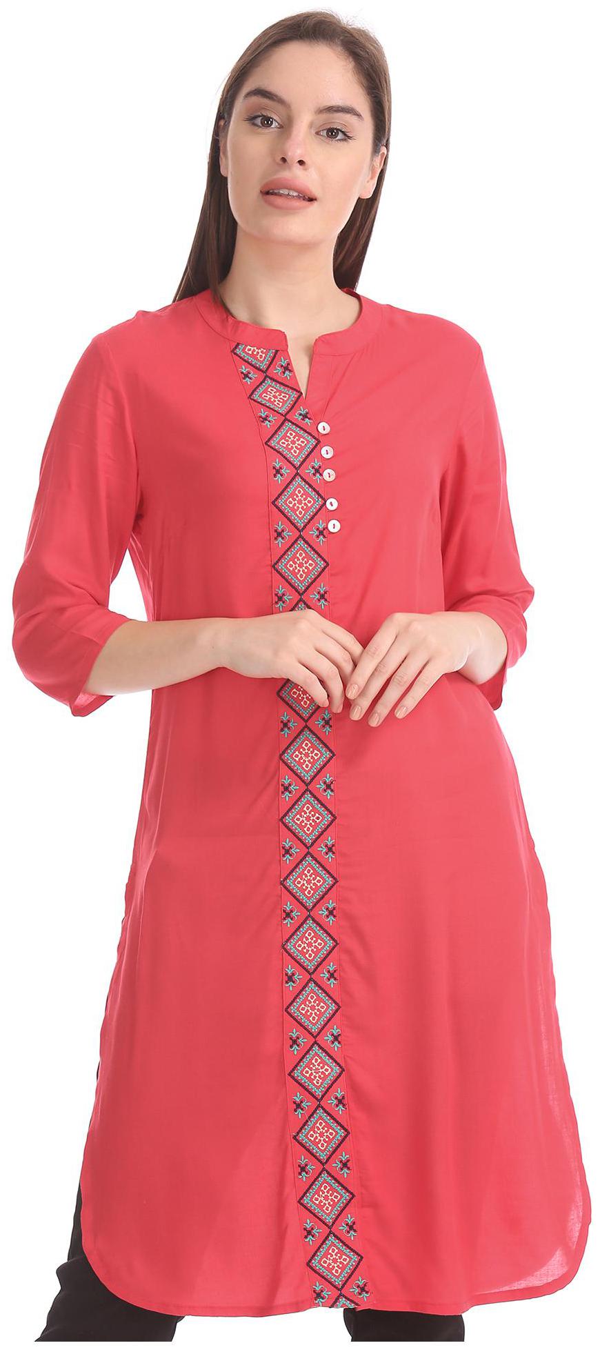 

Karigari Women Pink Embroidered Straight Kurta