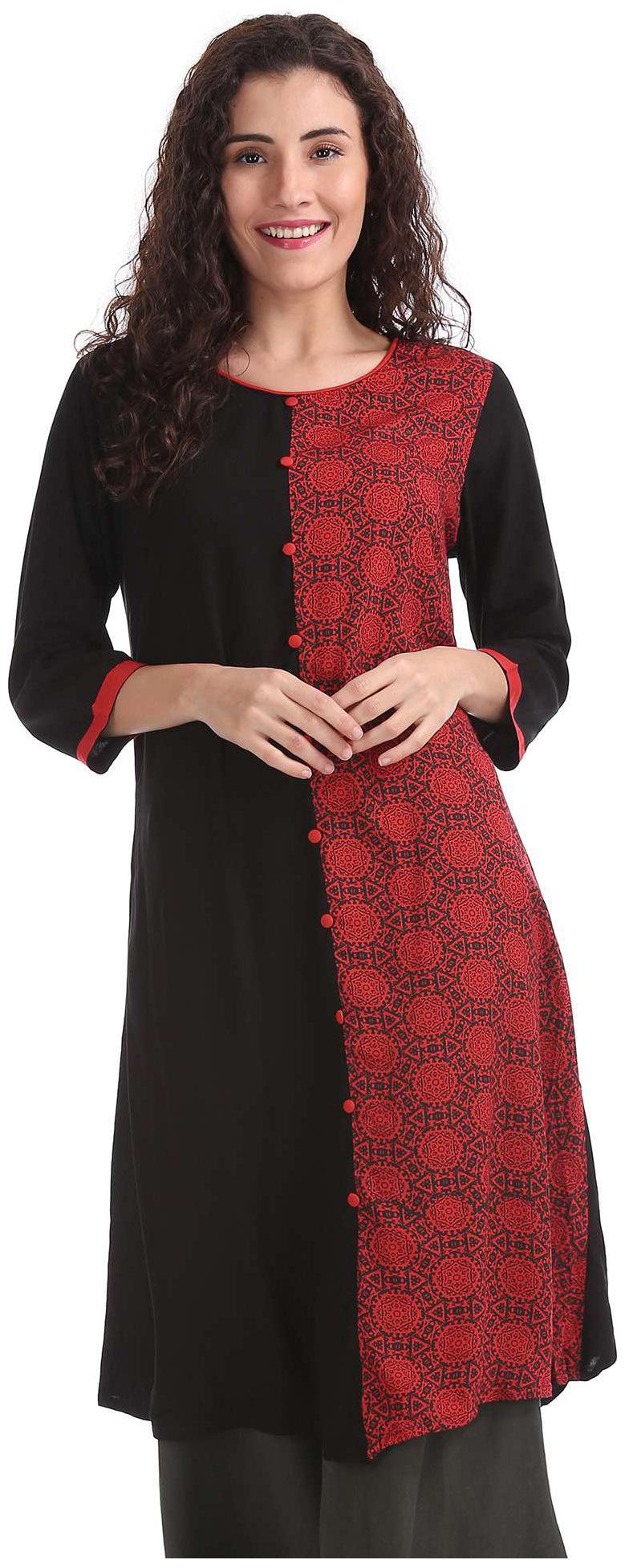 

Karigari Women Black Colorblocked Straight Kurta