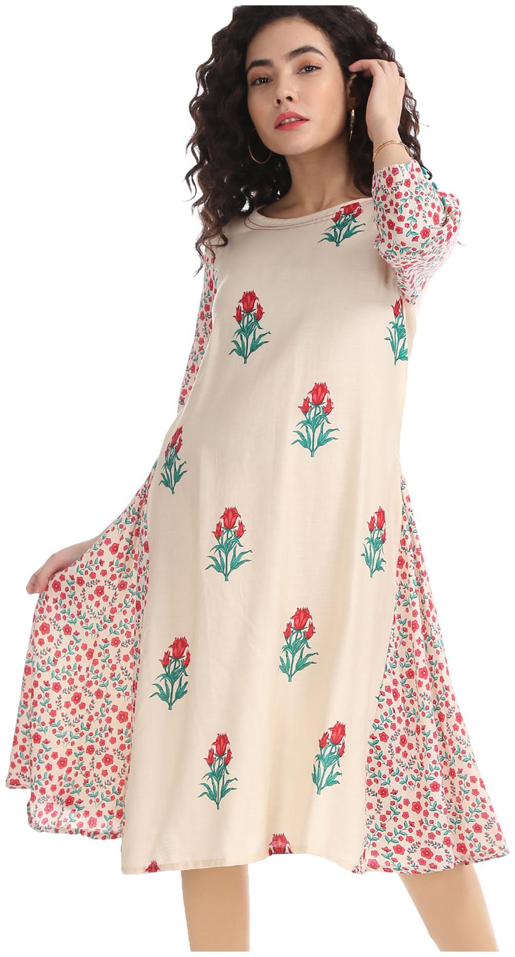 

Karigari Women White Printed Straight Kurta