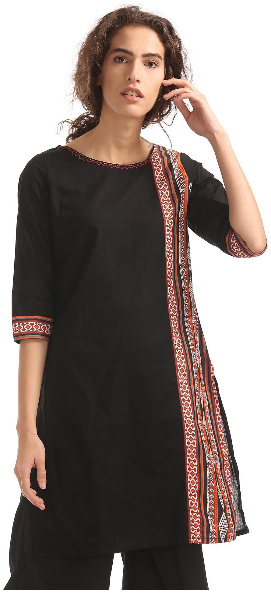 

Karigari Women Black Printed Straight Kurta