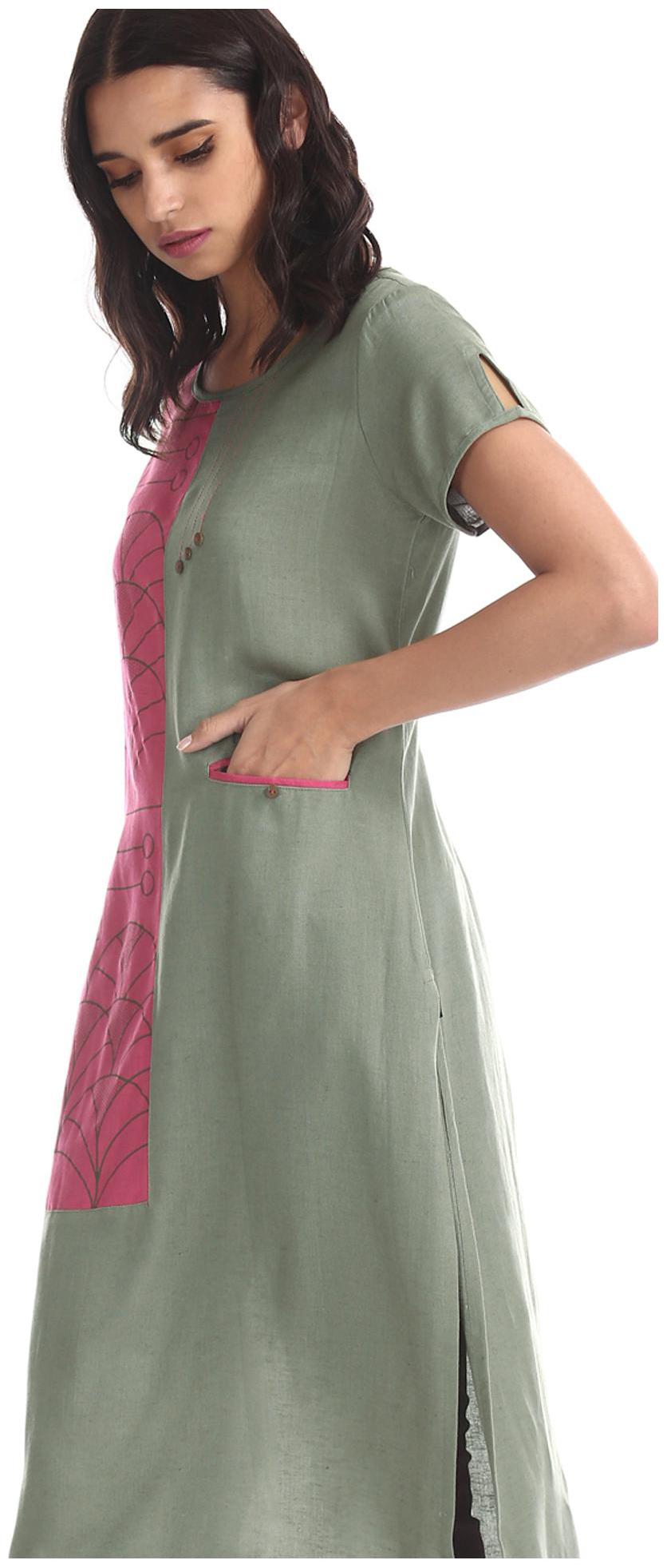 

Karigari Women Green Printed Straight Kurta