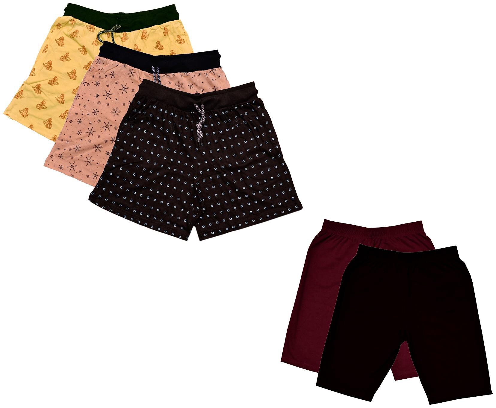 

Kavya Women Printed Regular shorts - Multi