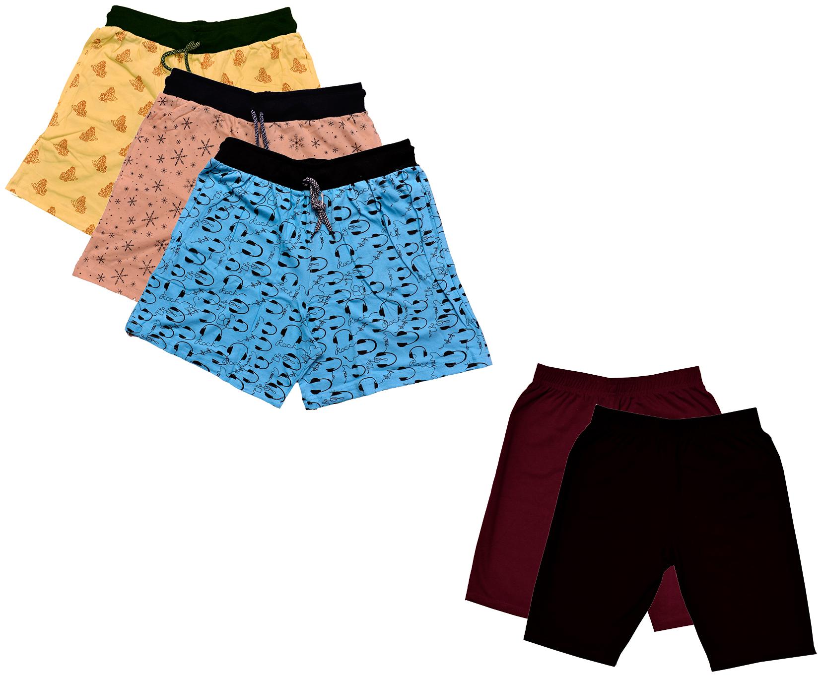 

Kavya Women Printed Regular shorts - Multi