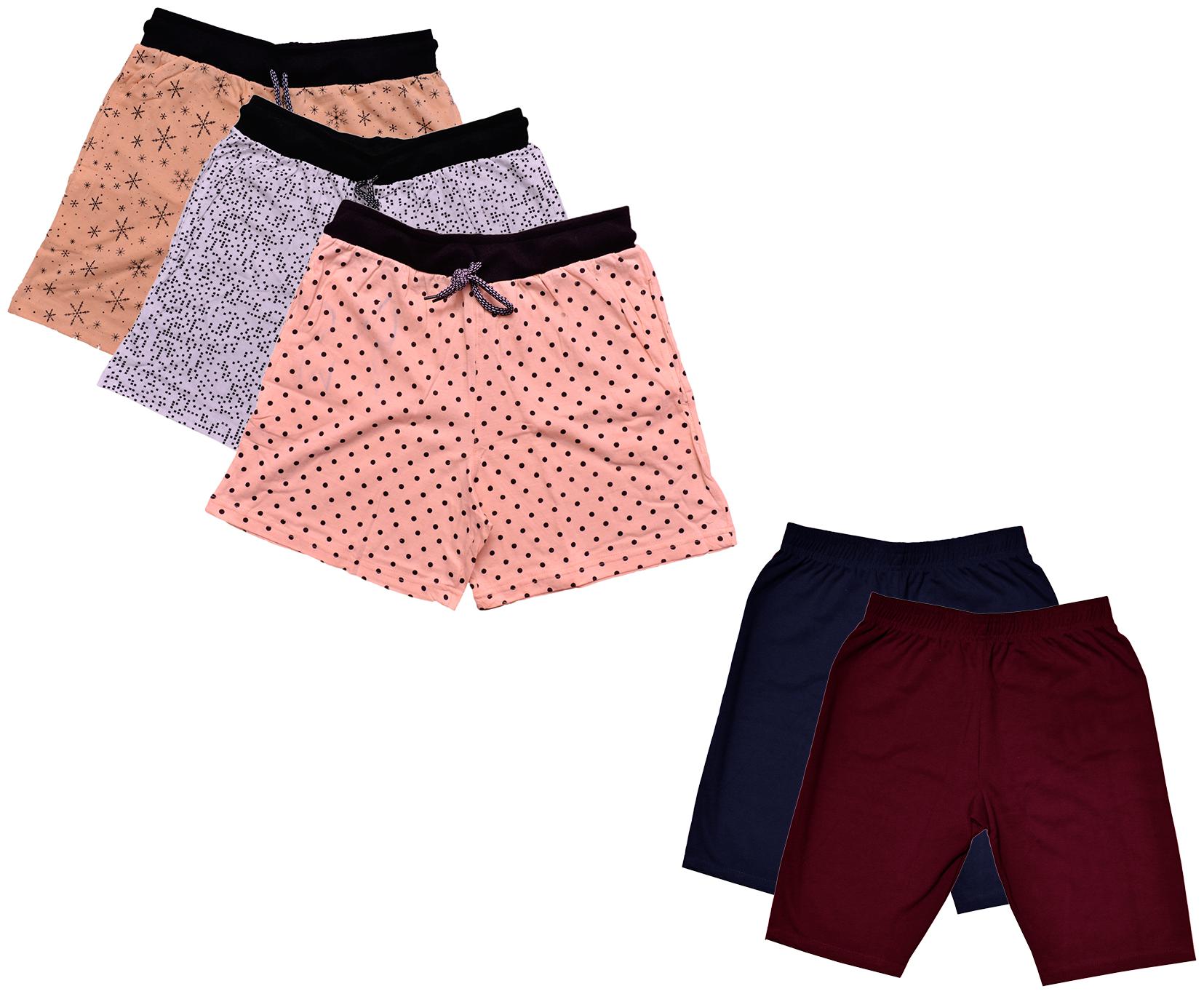 

Kavya Women Printed Regular shorts - Multi