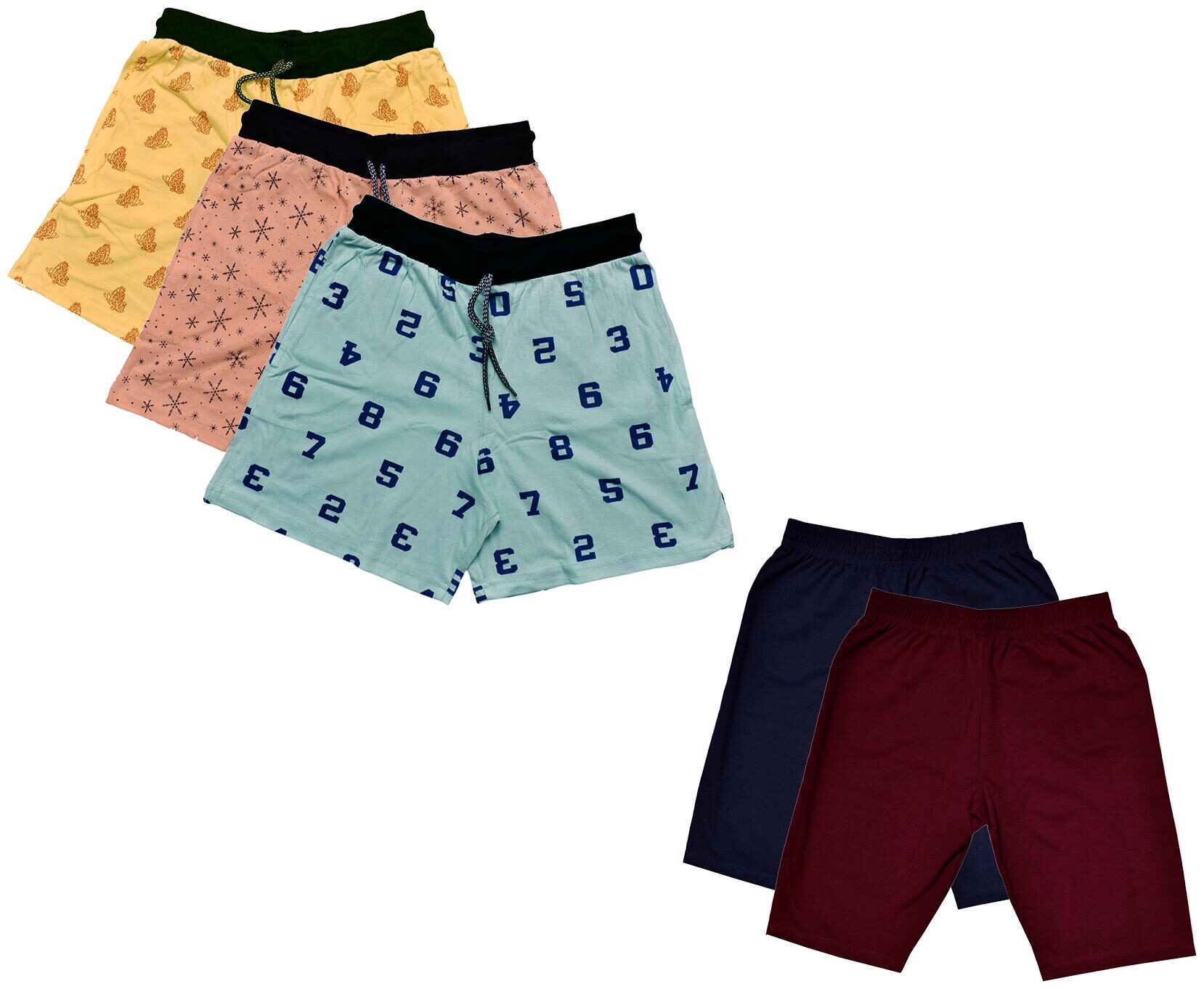 

Kavya Women Printed Regular shorts - Multi