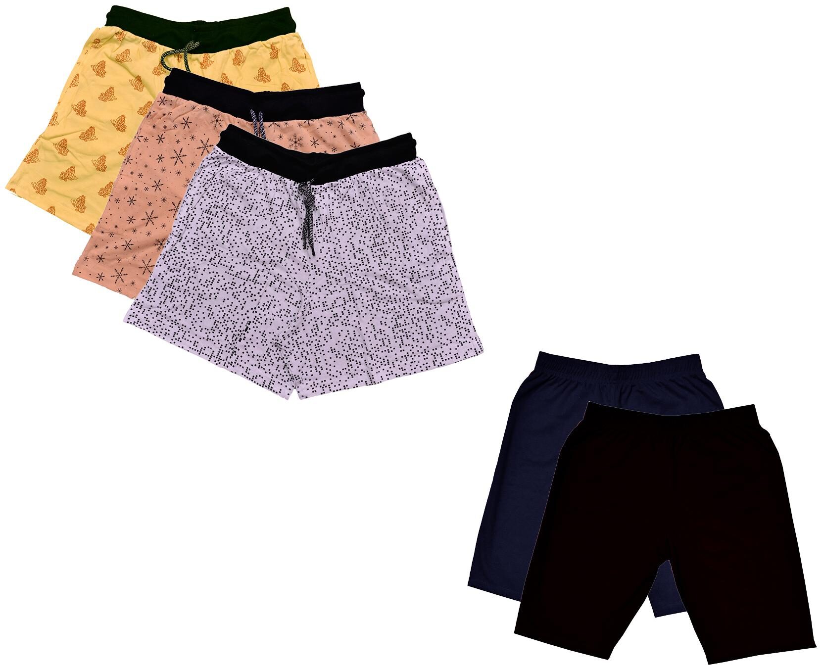 

Kavya Women Printed Regular shorts - Multi