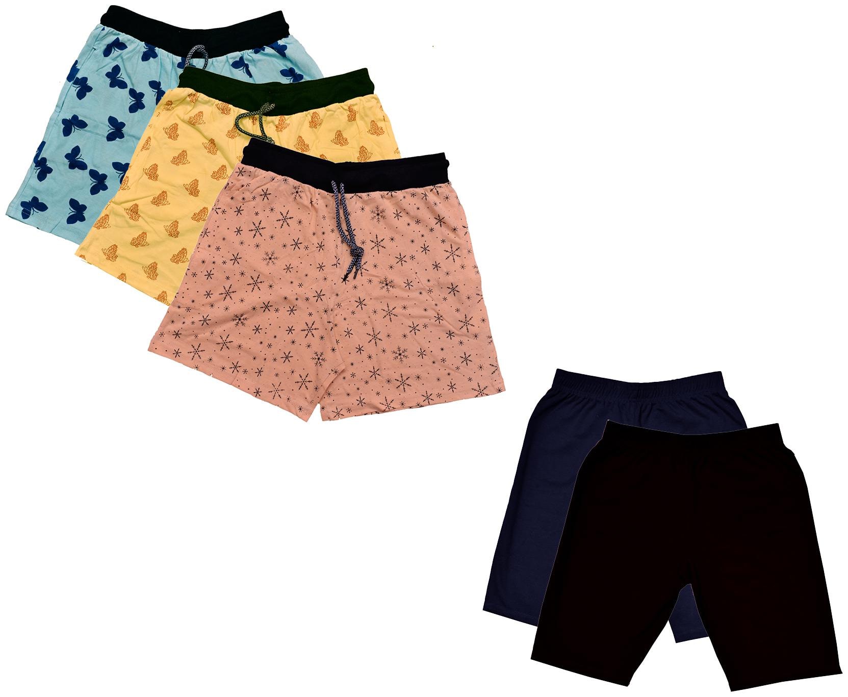 

Kavya Women Printed Regular shorts - Multi