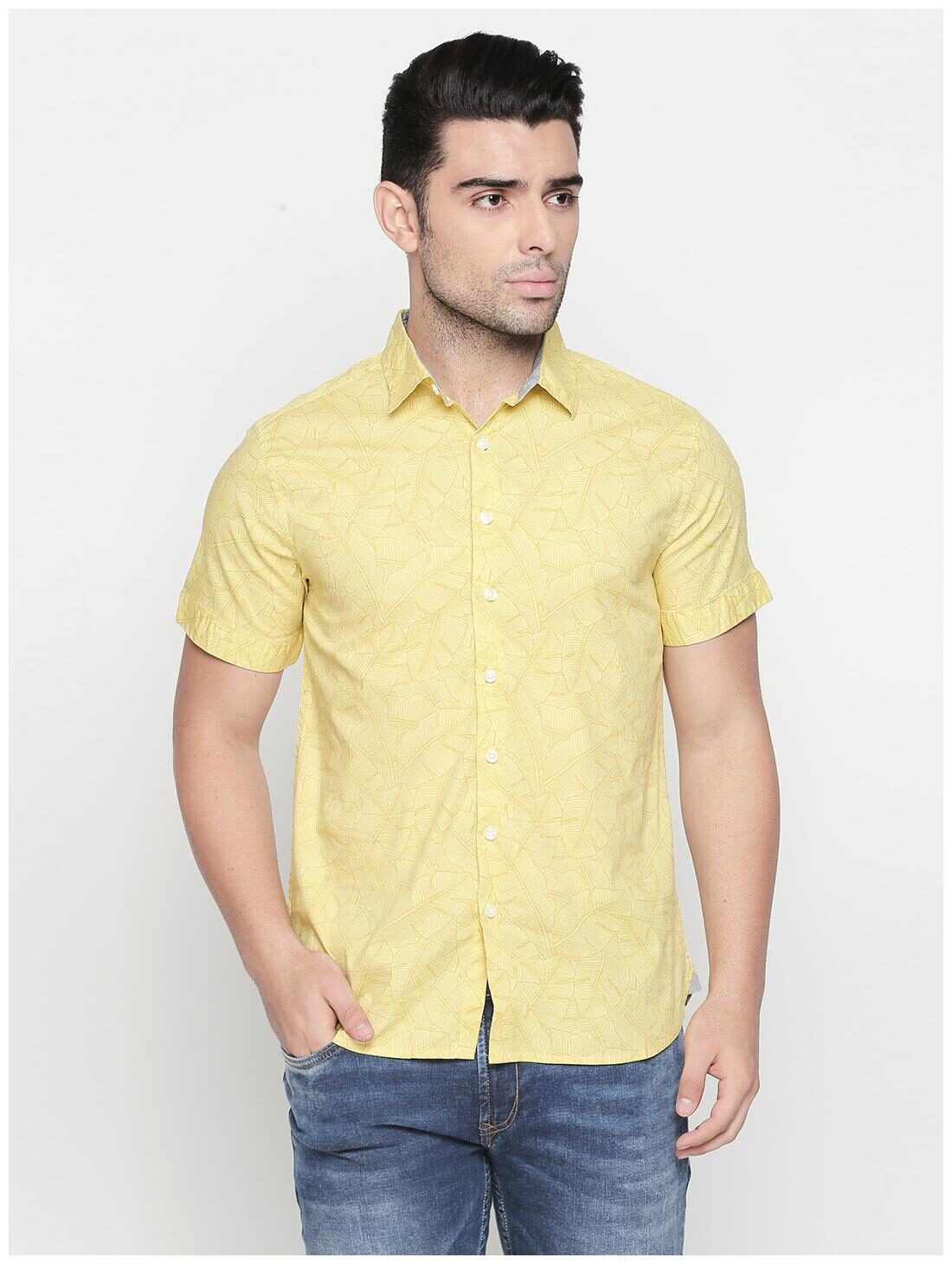 

Kenneth Cole Men Yellow Printed Regular Fit Casual Shirt