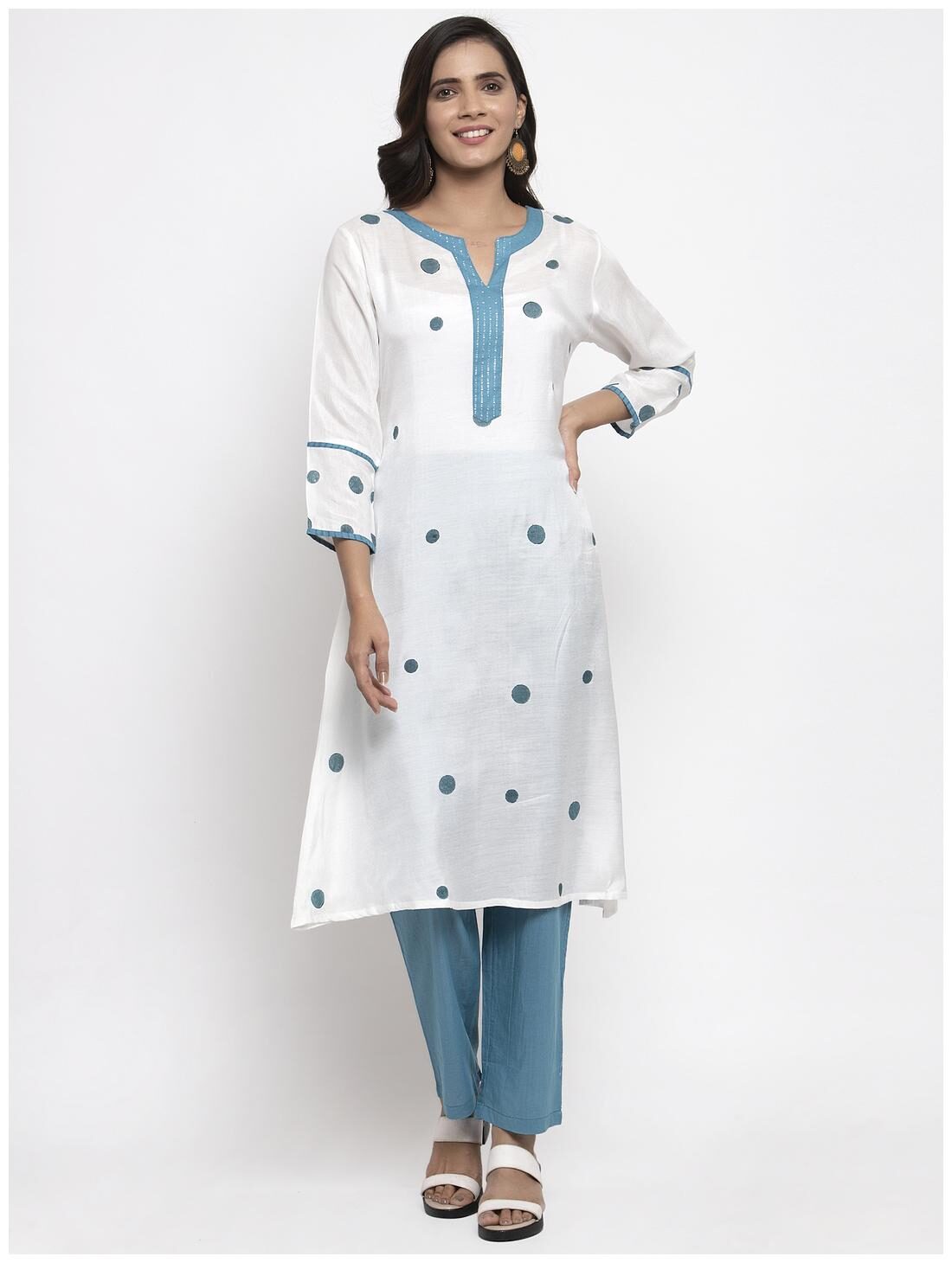 

KIAASA Women White Polka Dots Straight Kurta With Pants