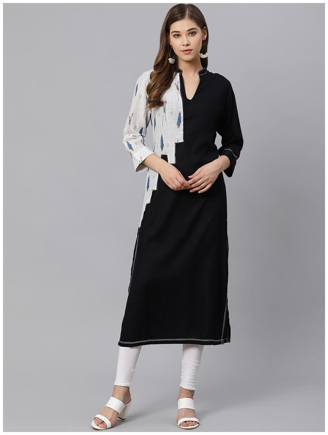 

KIAASA Women Black Printed Straight Kurta