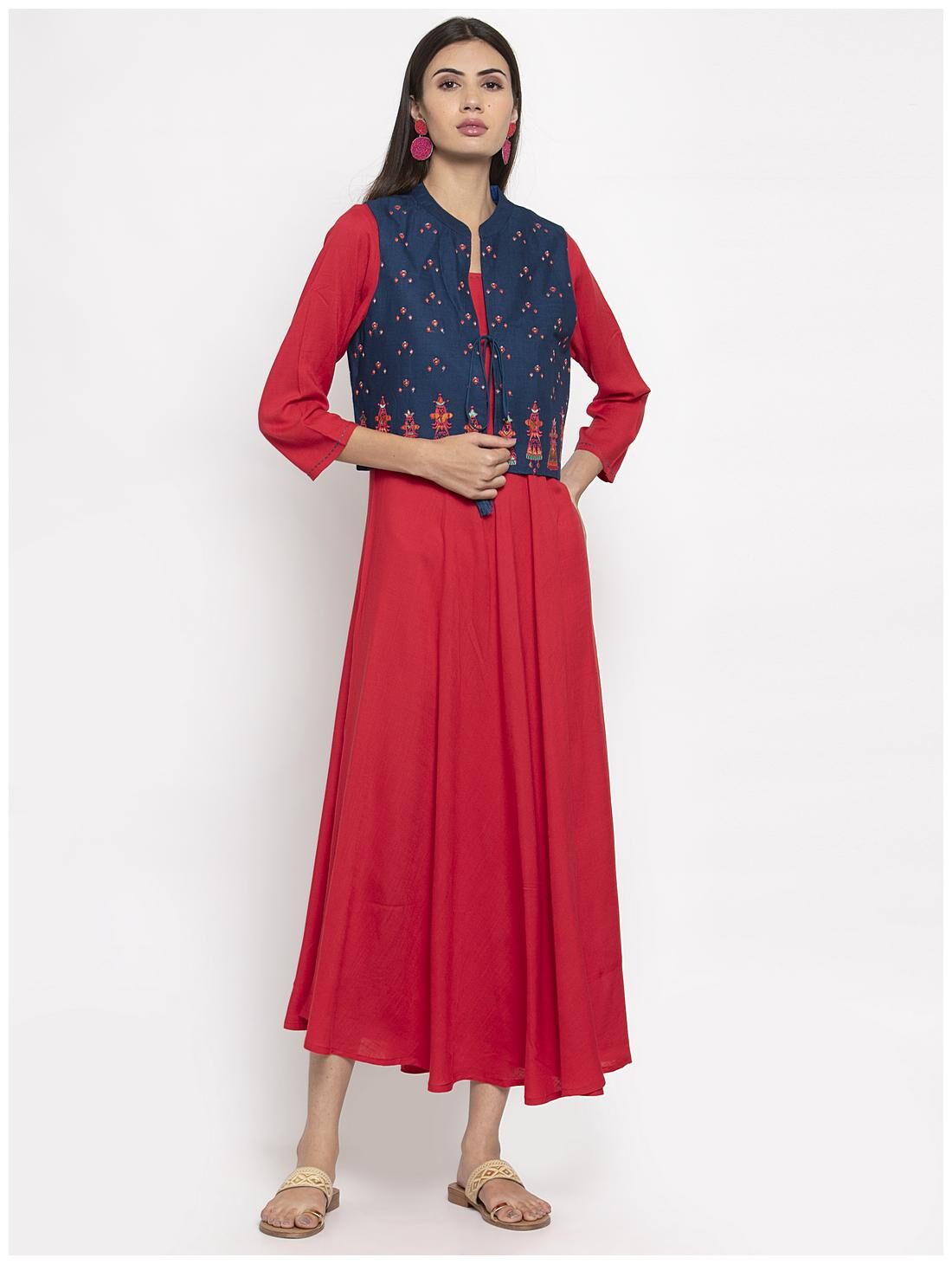 

Kiaasa Women Rayon Embroidered Red Straight Kurta