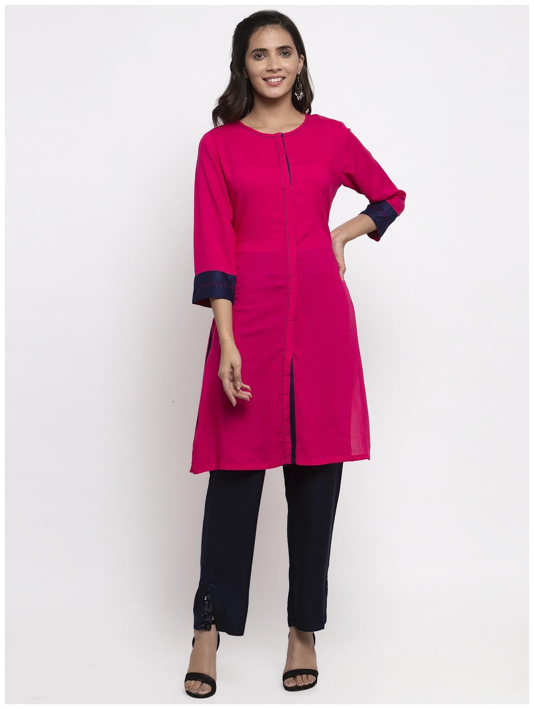 

KIAASA Women Pink Solid Straight Kurta
