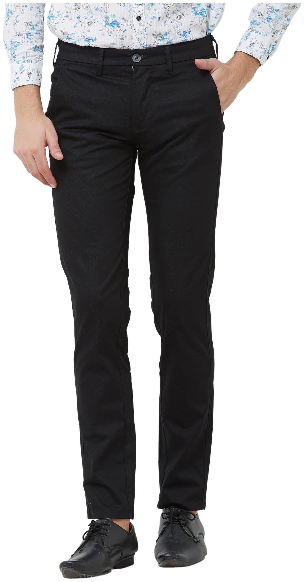 

Killer Men Black Solid Slim fit Regular trousers