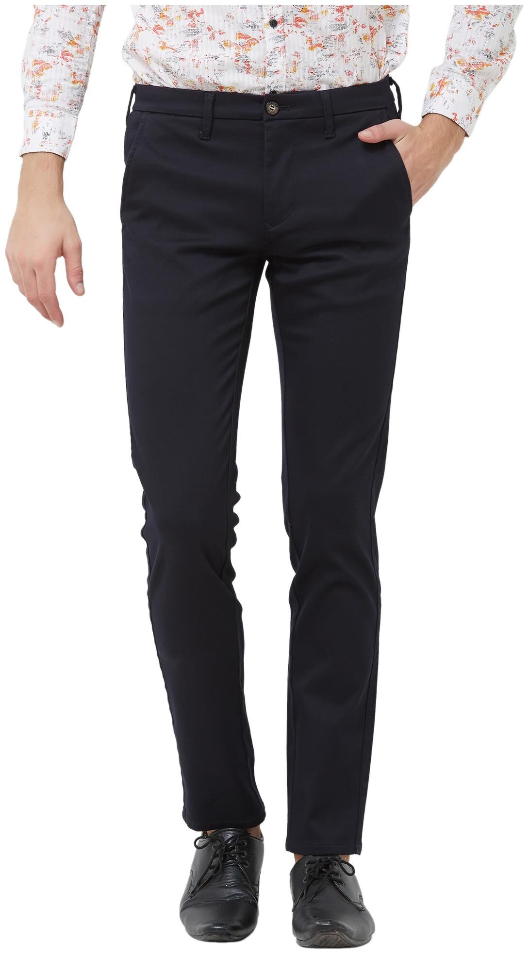 

Killer Men Blue Solid Slim fit Regular trousers