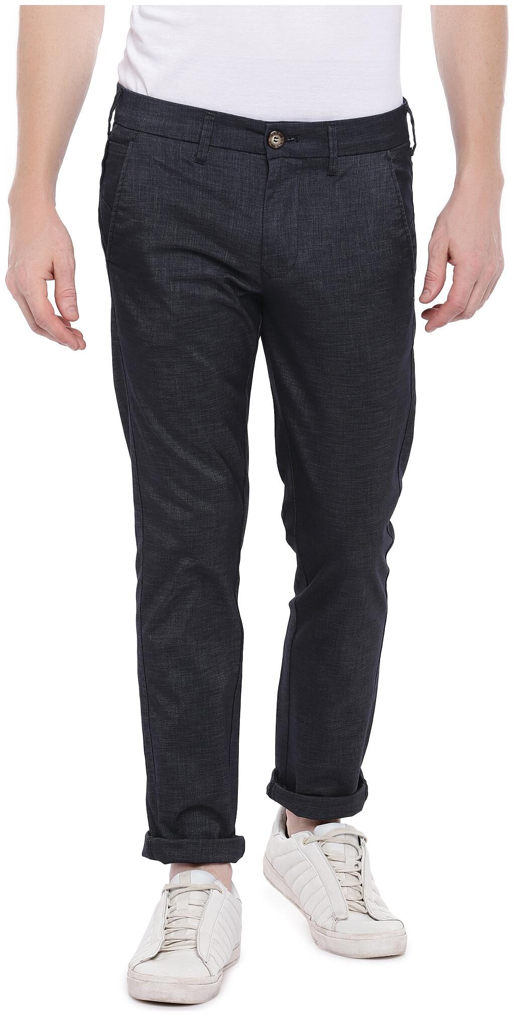 

Killer Men Black Solid Slim fit Regular trousers
