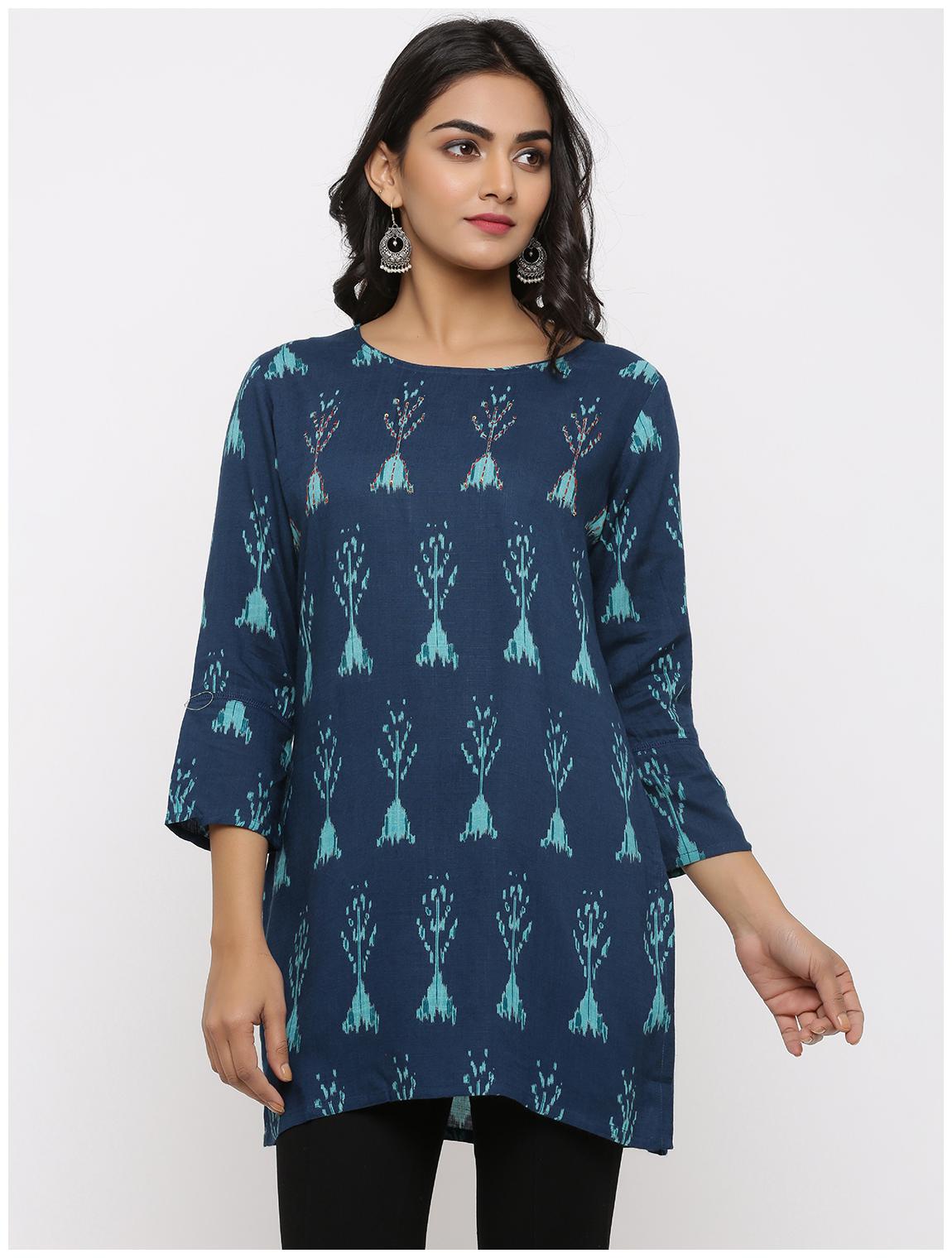 

KIPEK Women Blue Embroidered Straight Kurti
