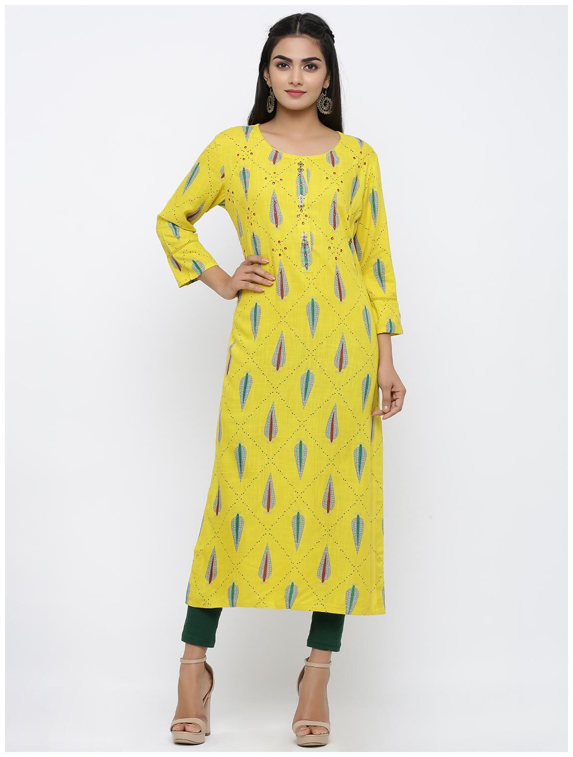 

KIPEK Women Yellow Printed Straight Kurta