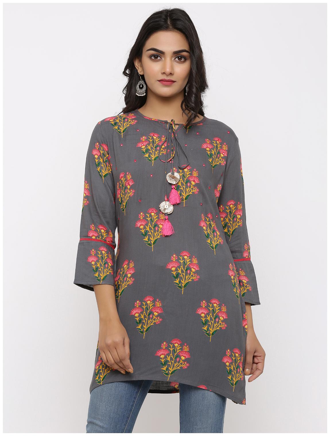

KIPEK Women Grey Floral Straight Kurti