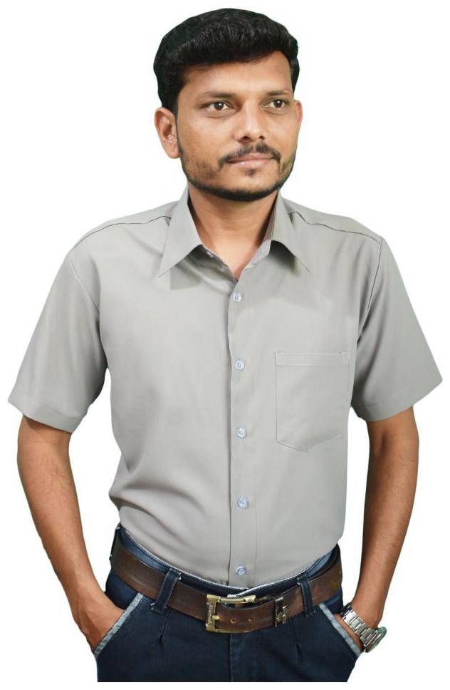 

KMP Fashion Men Grey Solid Regular Fit Casual Shirt