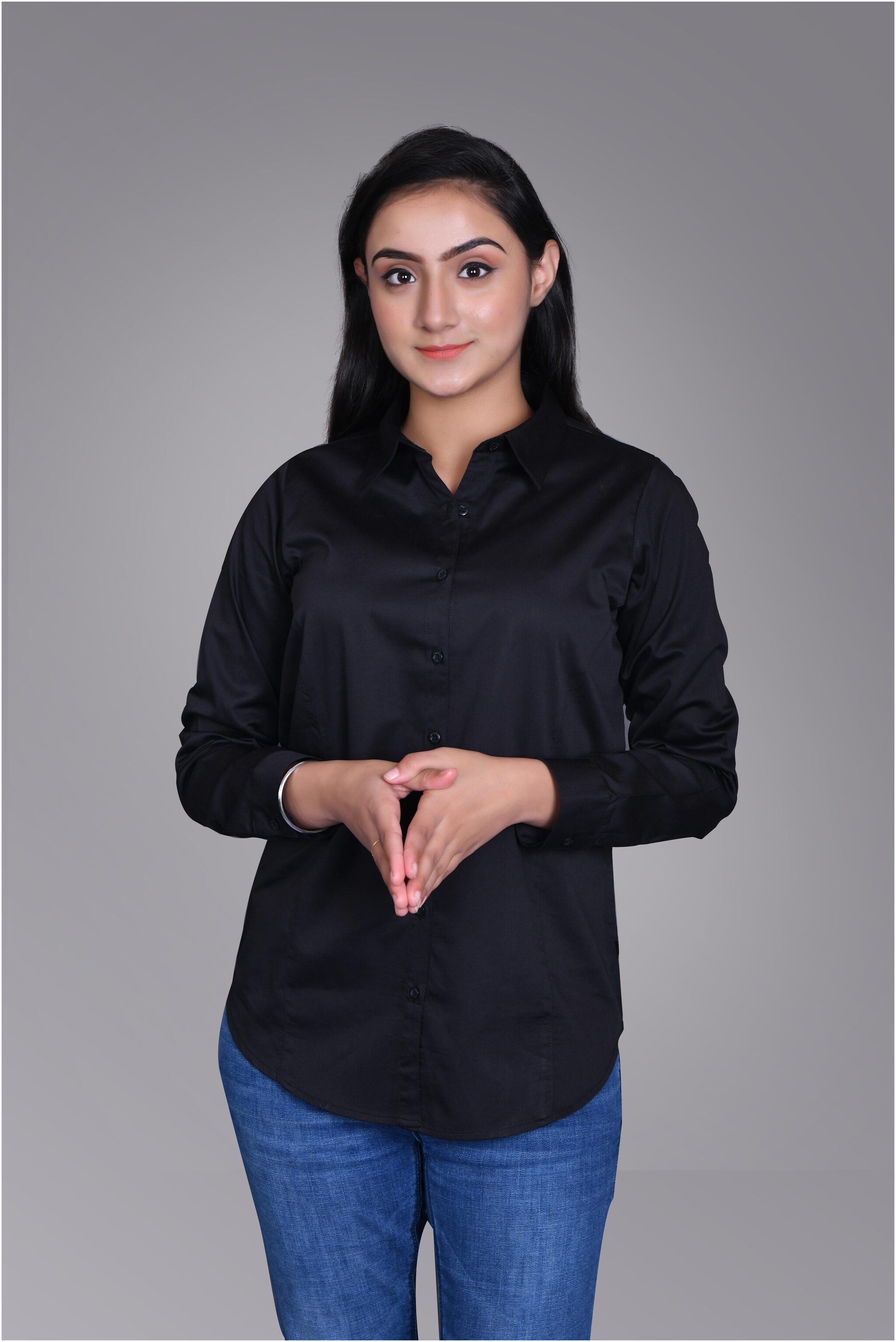 

KRALZ Women Black Solid Slim Fit Shirt