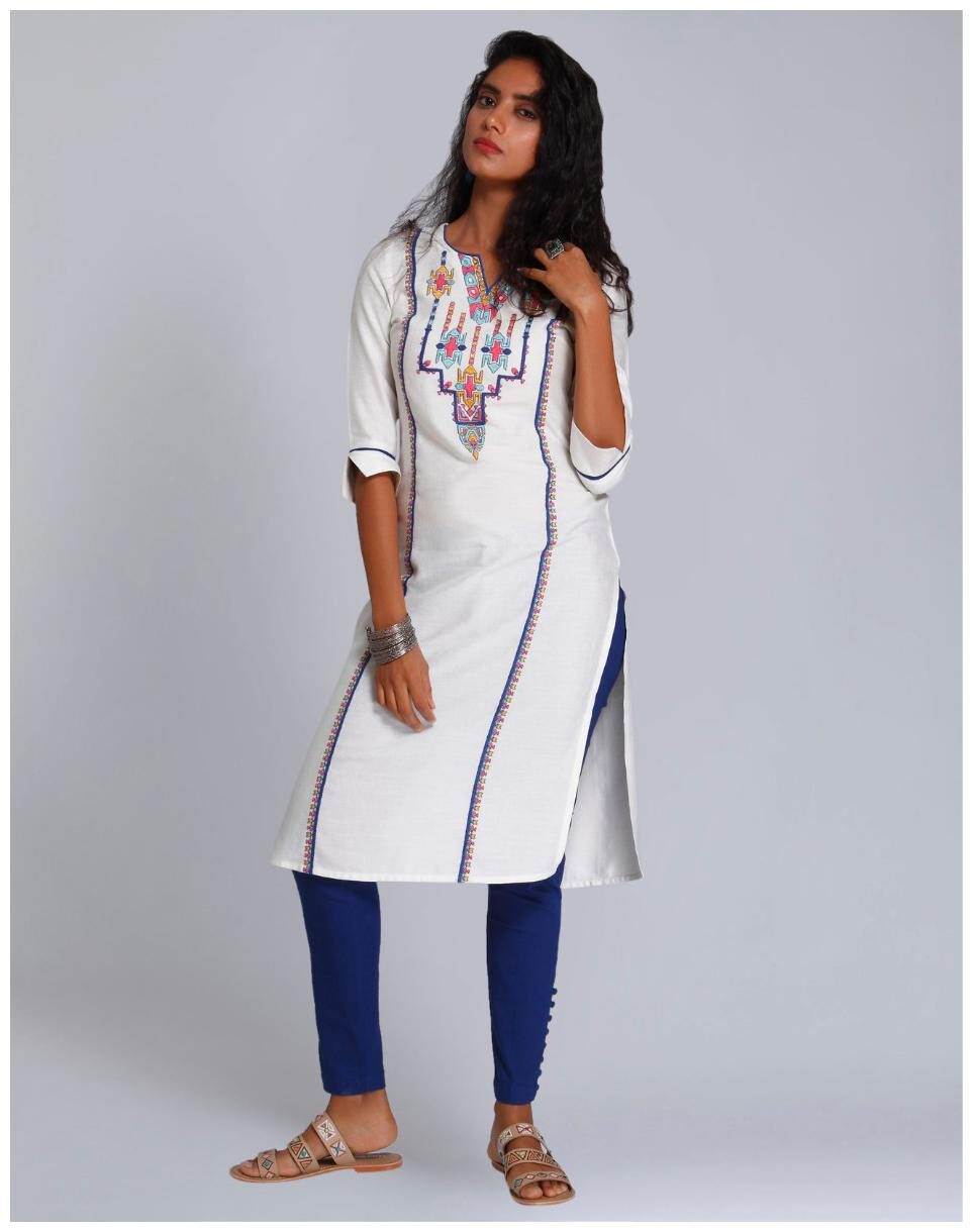 

Kurtas Kurtis Naari Viscose