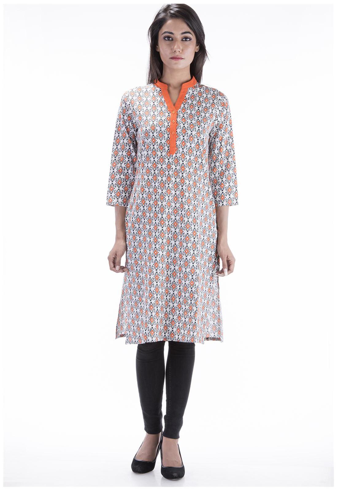 

Amadore Women Multi Printed Straight Kurta